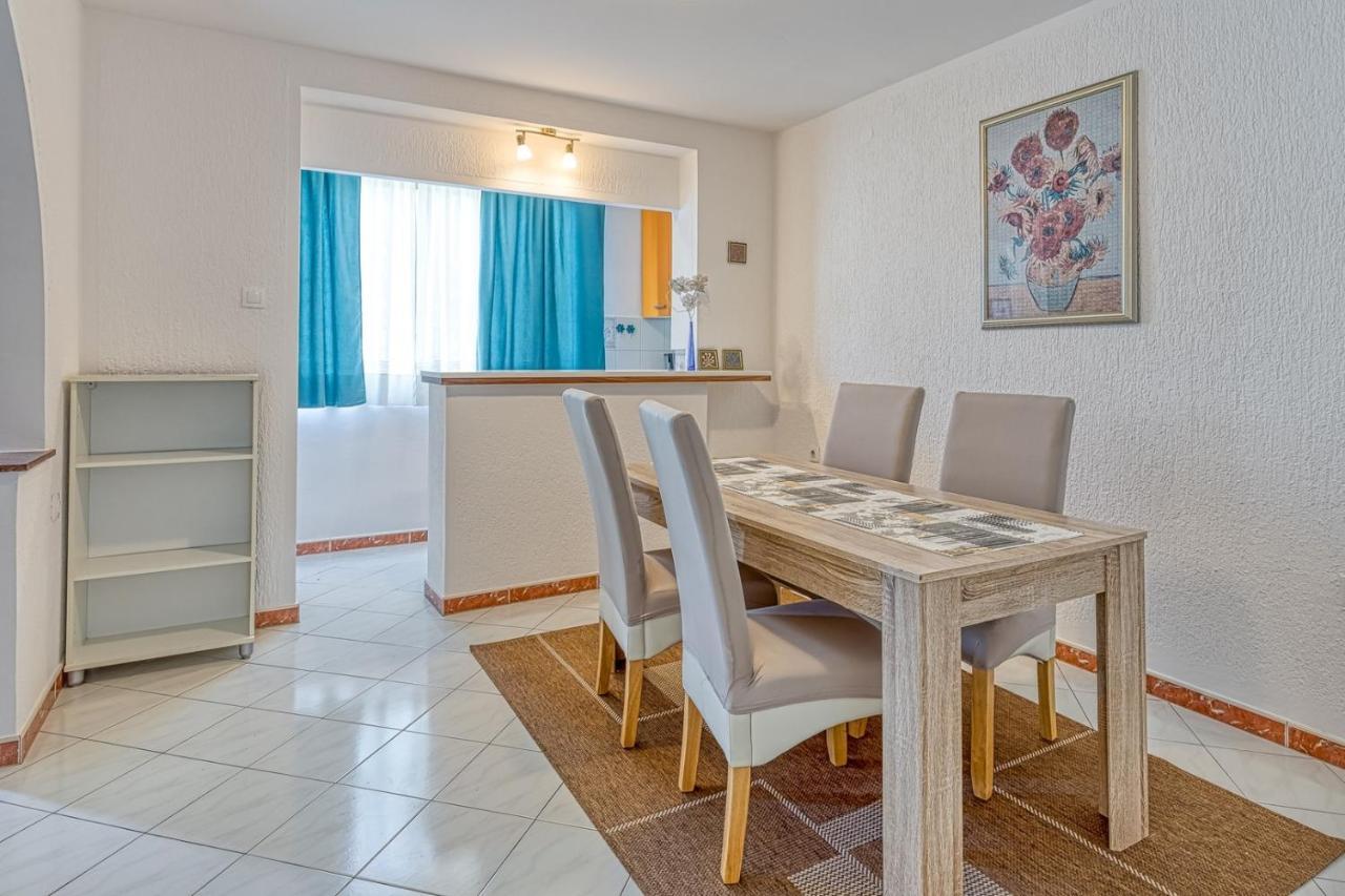 Apartment Gaby With Balcony Пореч Екстериор снимка